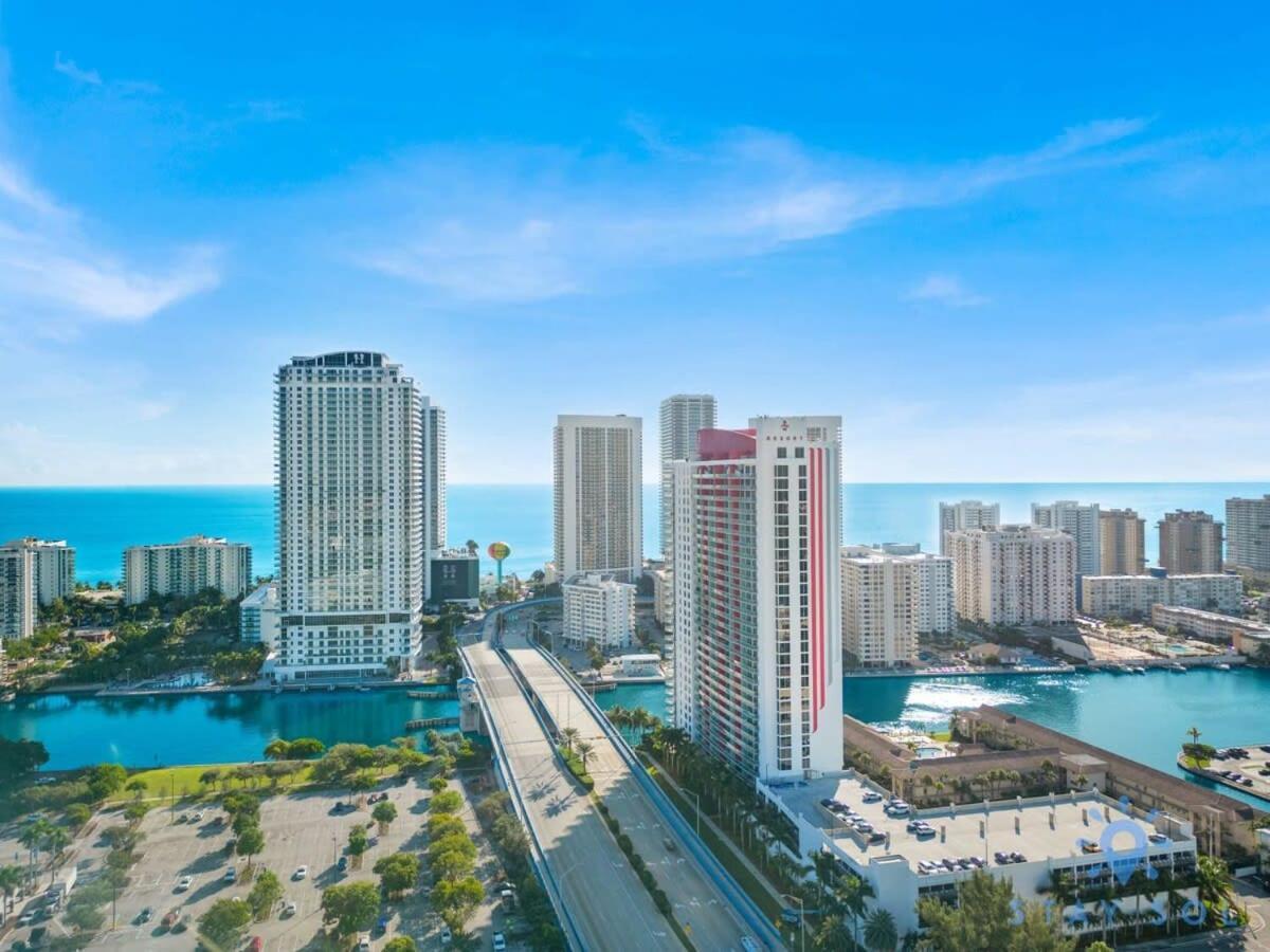 Balcony - Pool - Near Beach - Gym Hallandale Beach Exterior foto
